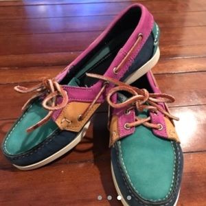 SEBAGO DOCKSIDERS. Women’s 7 / Mens 5.5.